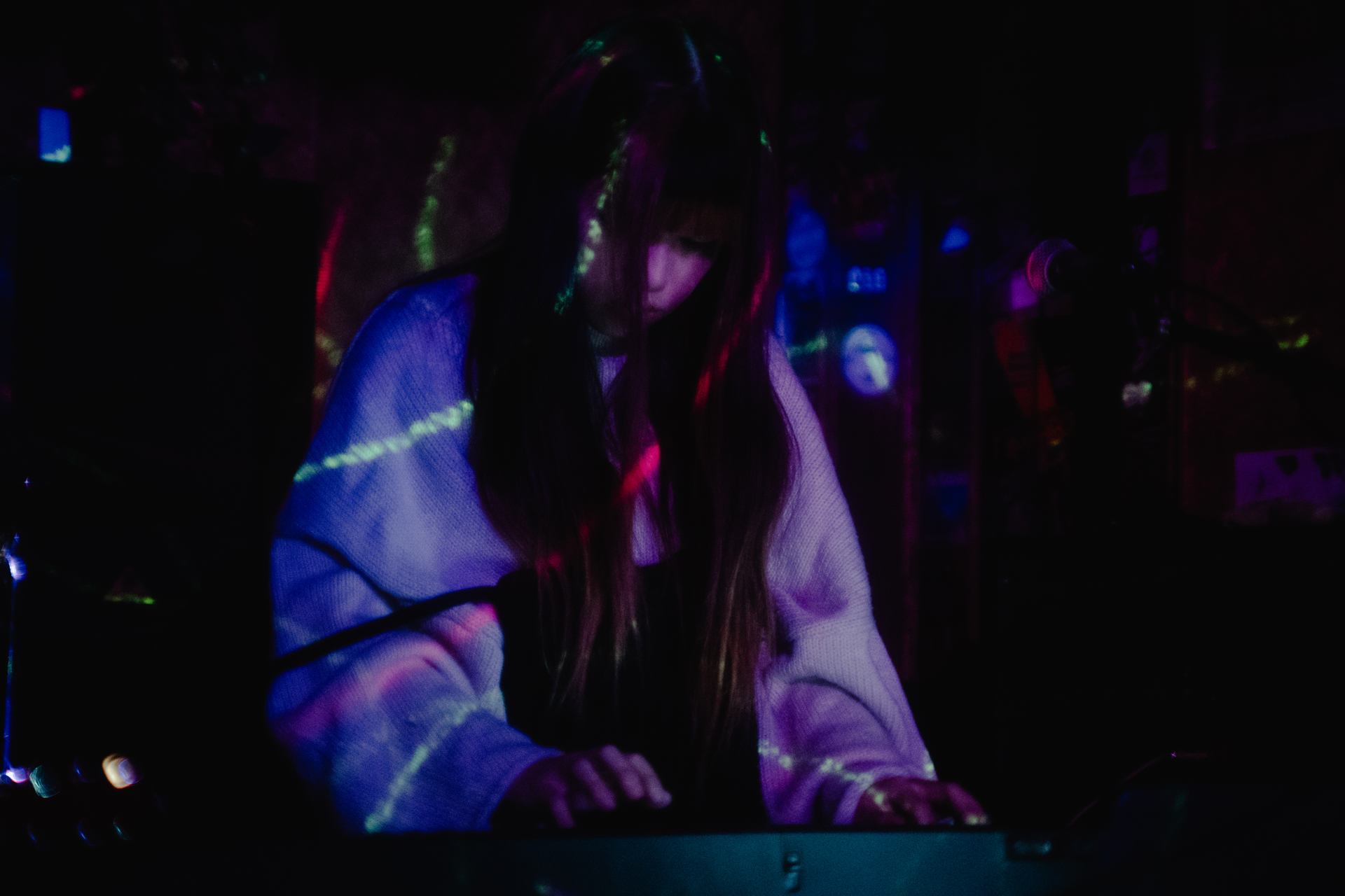 ポエトリー&エレクトロユニット「残響」 ライブ写真 中野MOONSTEP 4