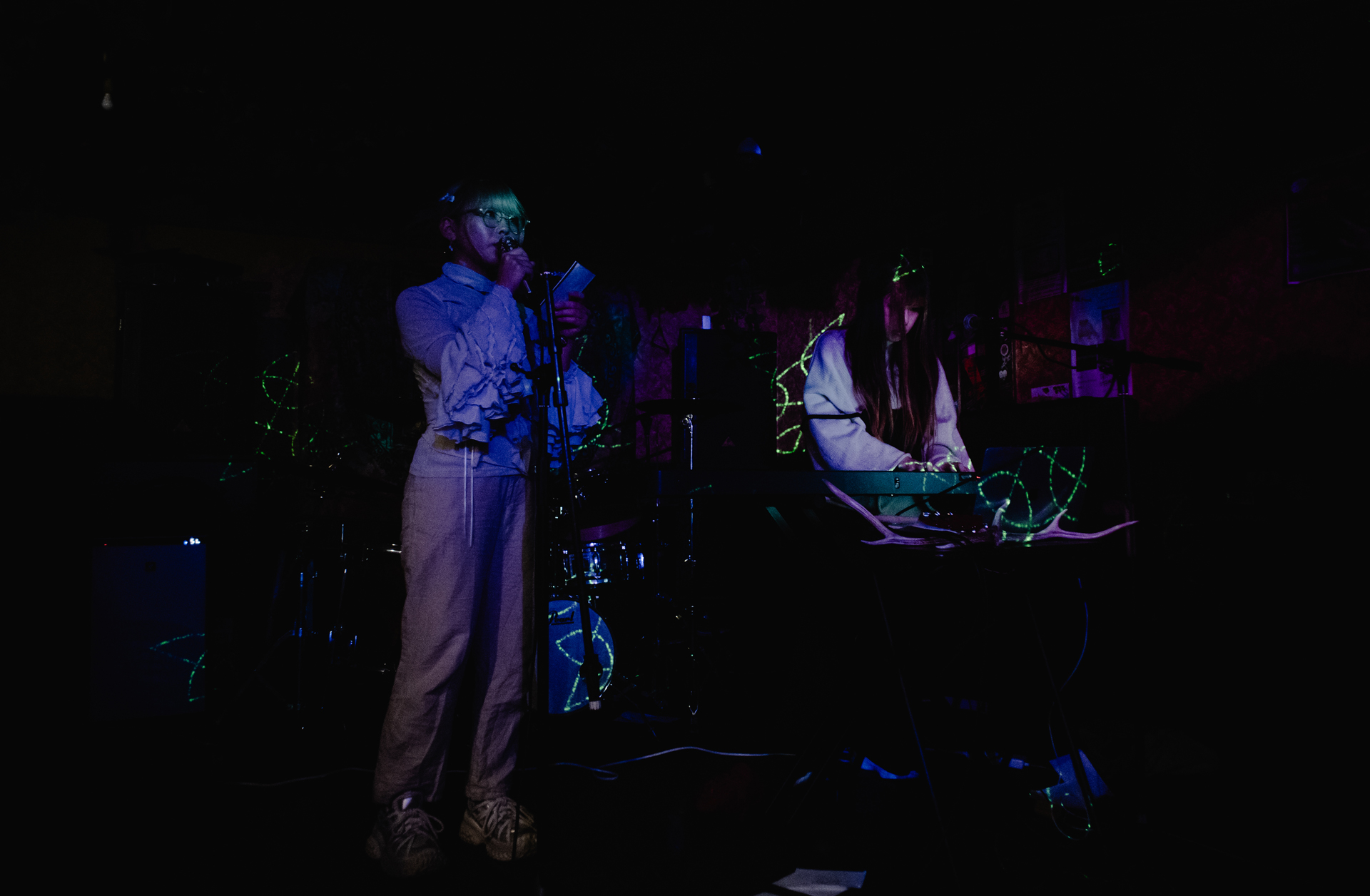 ポエトリー&エレクトロユニット「残響」 ライブ写真 中野MOONSTEP 6